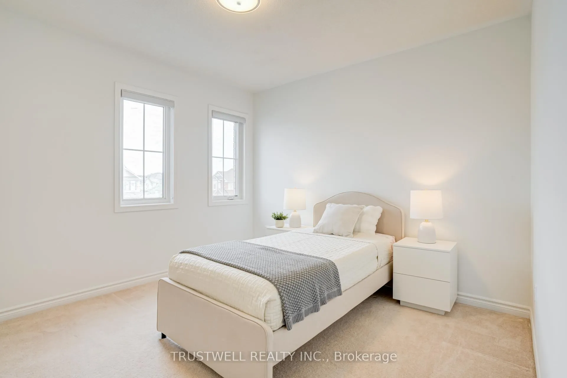 Photo 33 of 334 Trudeau Drive, Milton, Clarke — HOMEH