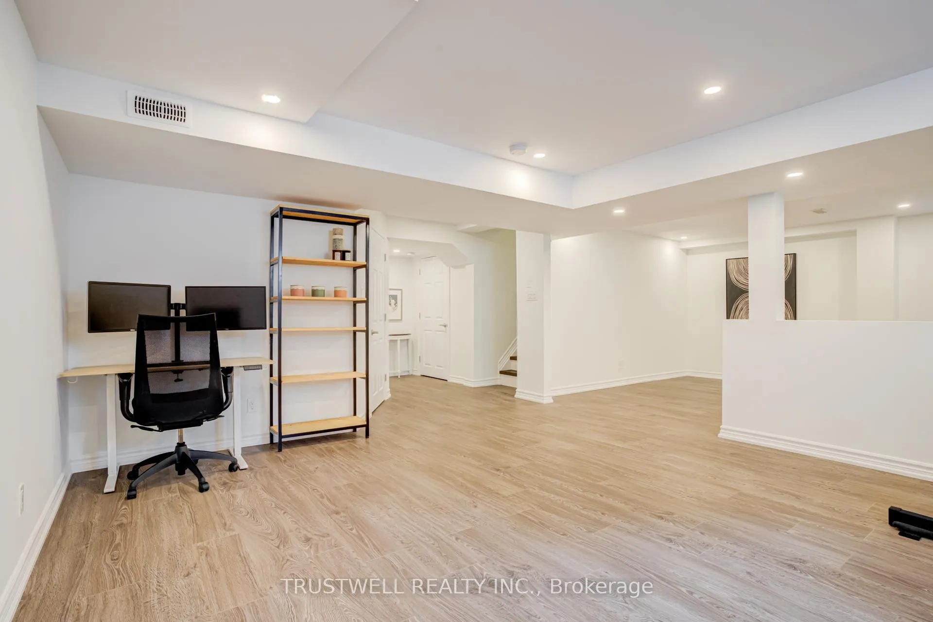 Photo 41 of 334 Trudeau Drive, Milton, Clarke — HOMEH