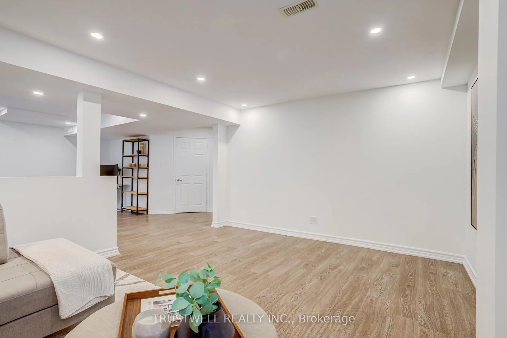 Photo 45 of 334 Trudeau Drive, Milton, Clarke — HOMEH