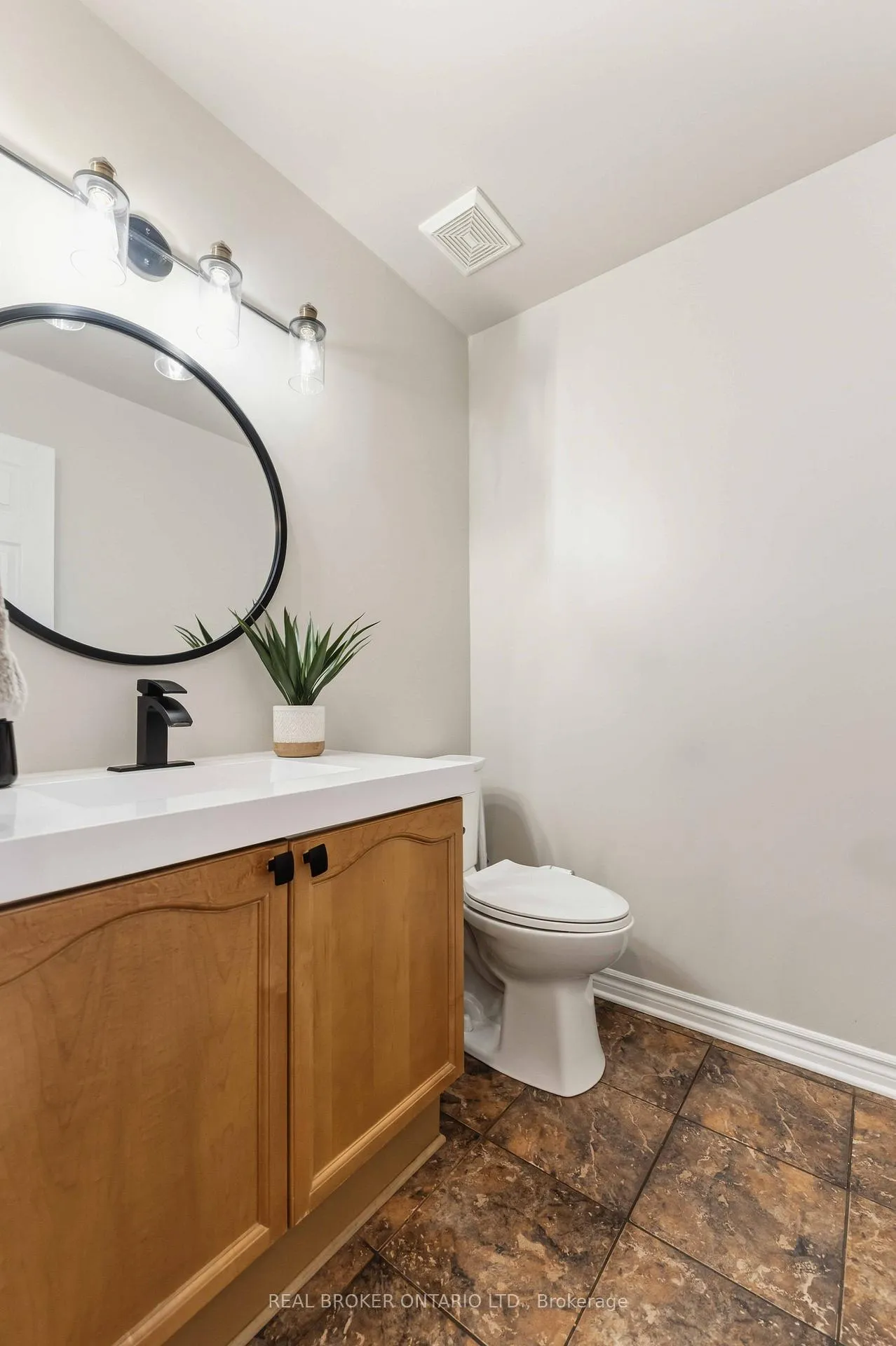 Photo 19 of 51 Denton Way, Ottawa, Fallingbrook/Gardenway South — HOMEH