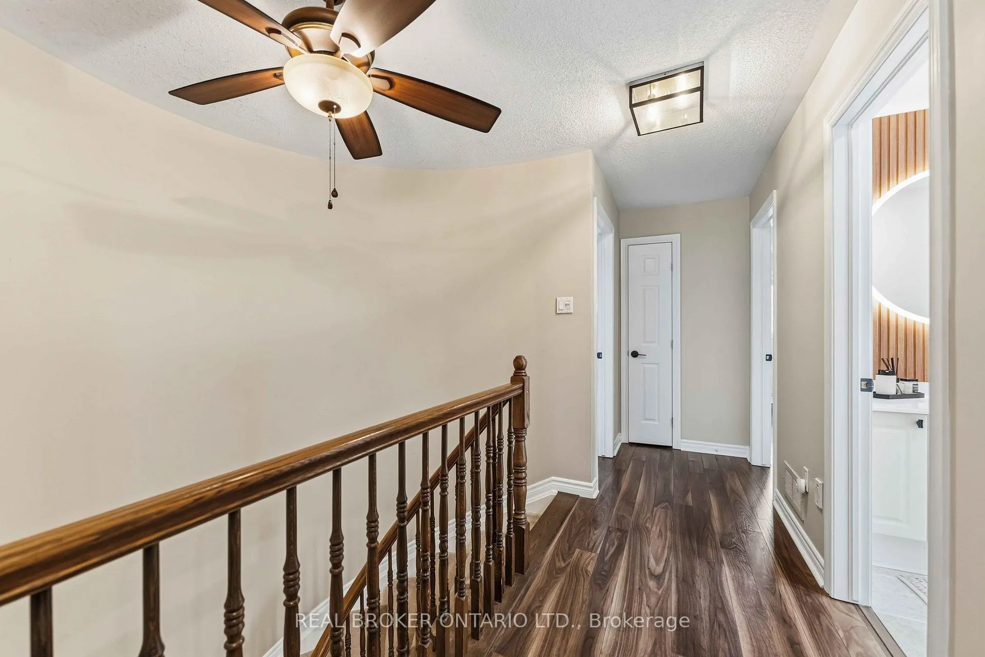 Photo 21 of 51 Denton Way, Ottawa, Fallingbrook/Gardenway South — HOMEH