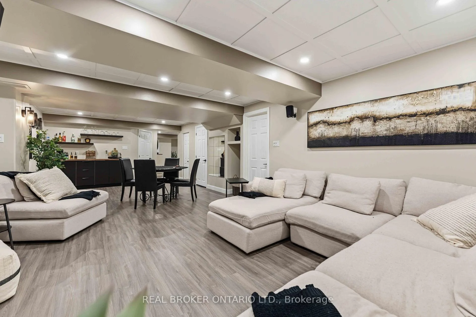 Photo 40 of 51 Denton Way, Ottawa, Fallingbrook/Gardenway South — HOMEH