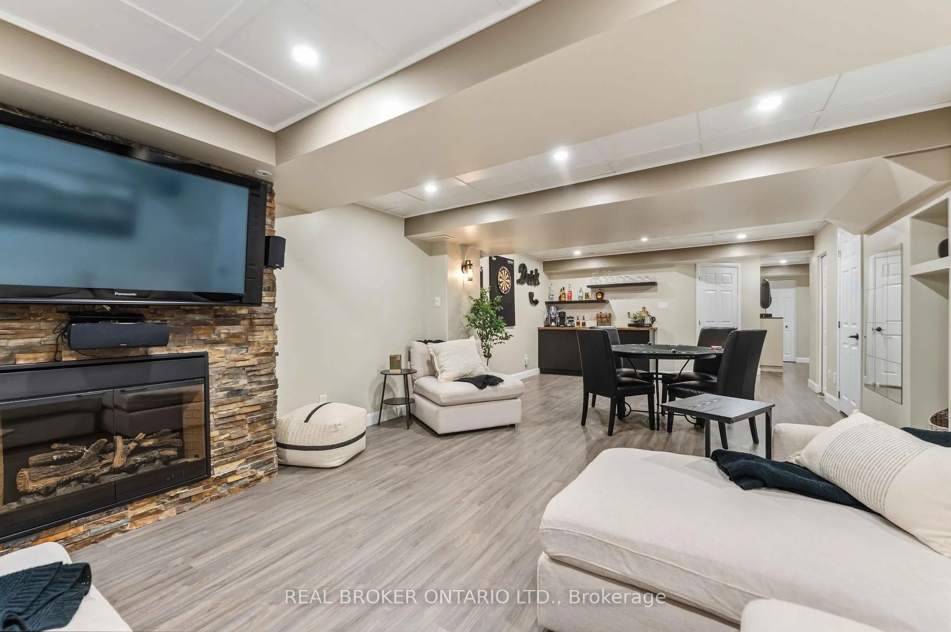Photo 41 of 51 Denton Way, Ottawa, Fallingbrook/Gardenway South — HOMEH