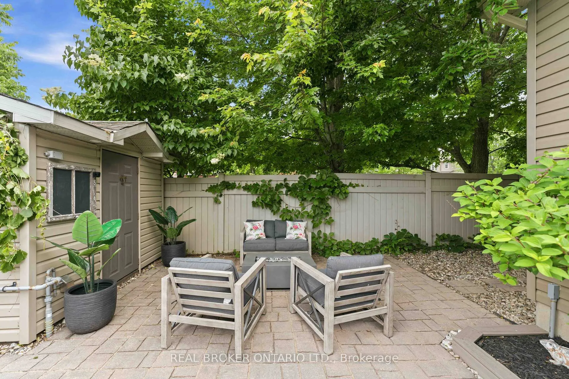 Photo 49 of 51 Denton Way, Ottawa, Fallingbrook/Gardenway South — HOMEH