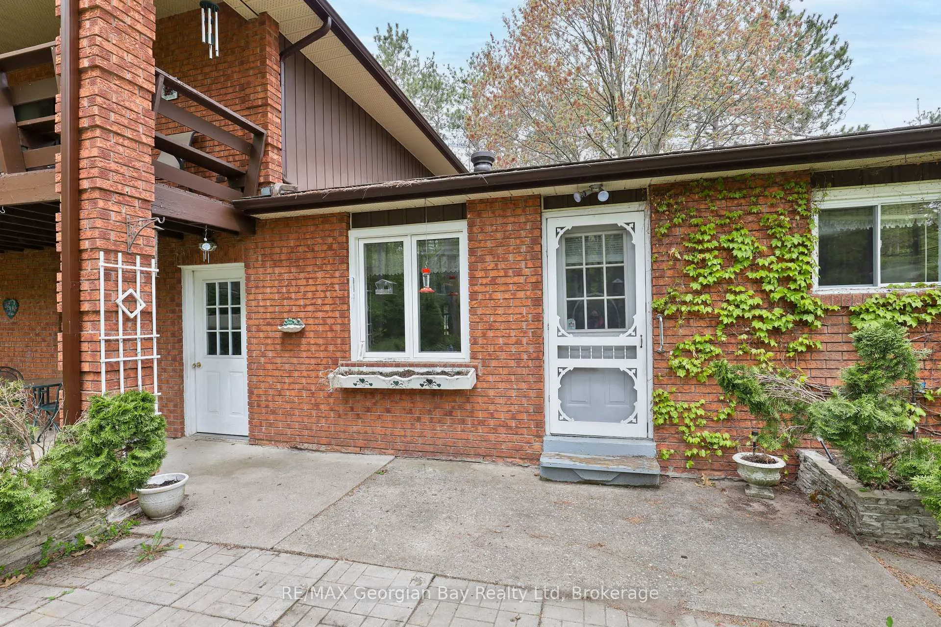 Photo 31 of 1 Lindale Avenue, Tiny, Rural Tiny — HOMEH