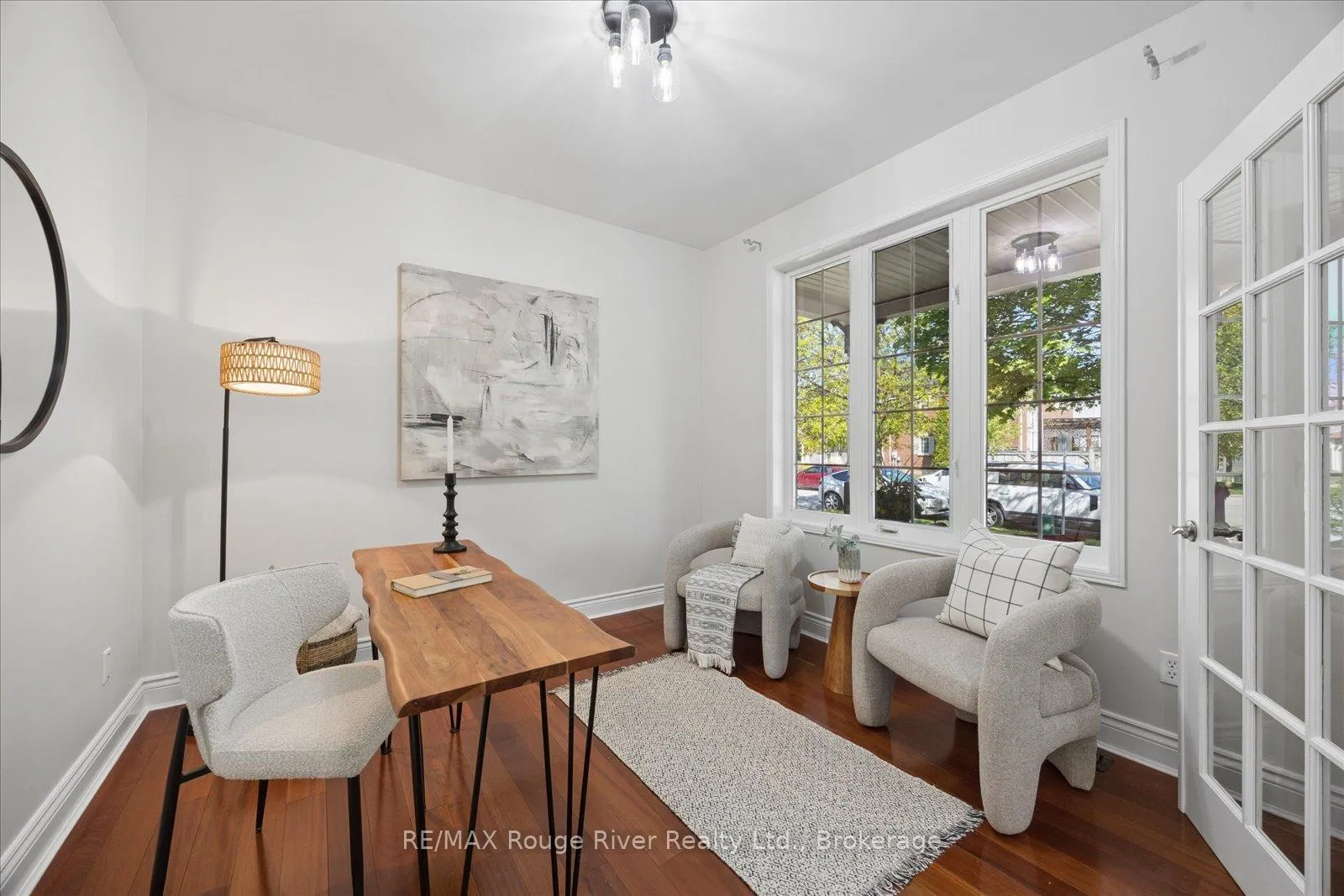 Photo 5 of 41 Leithridge Crescent, Whitby, Brooklin — HOMEH
