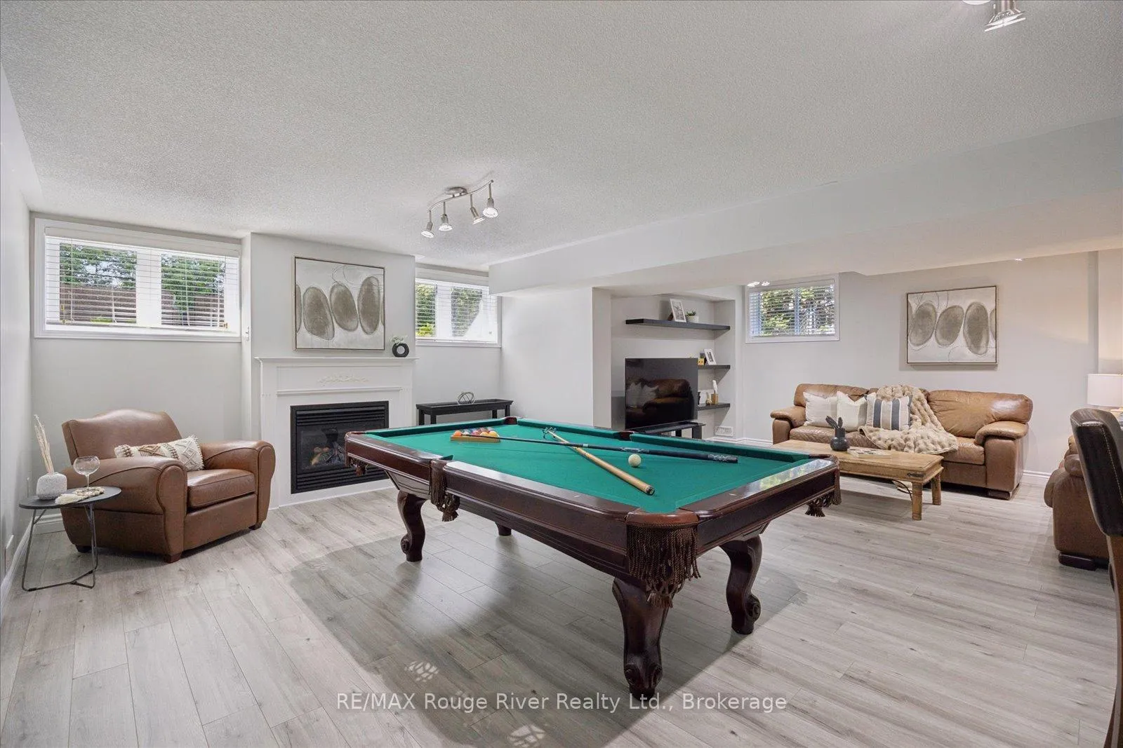 Photo 29 of 41 Leithridge Crescent, Whitby, Brooklin — HOMEH