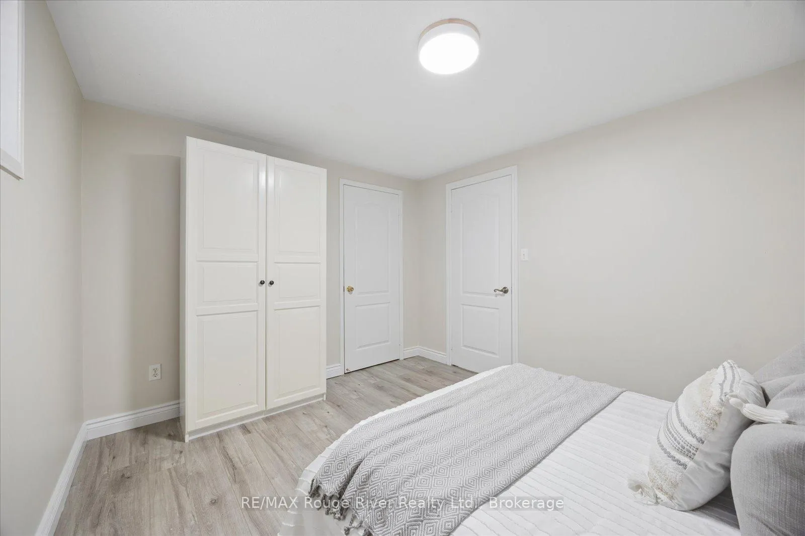 Photo 36 of 41 Leithridge Crescent, Whitby, Brooklin — HOMEH