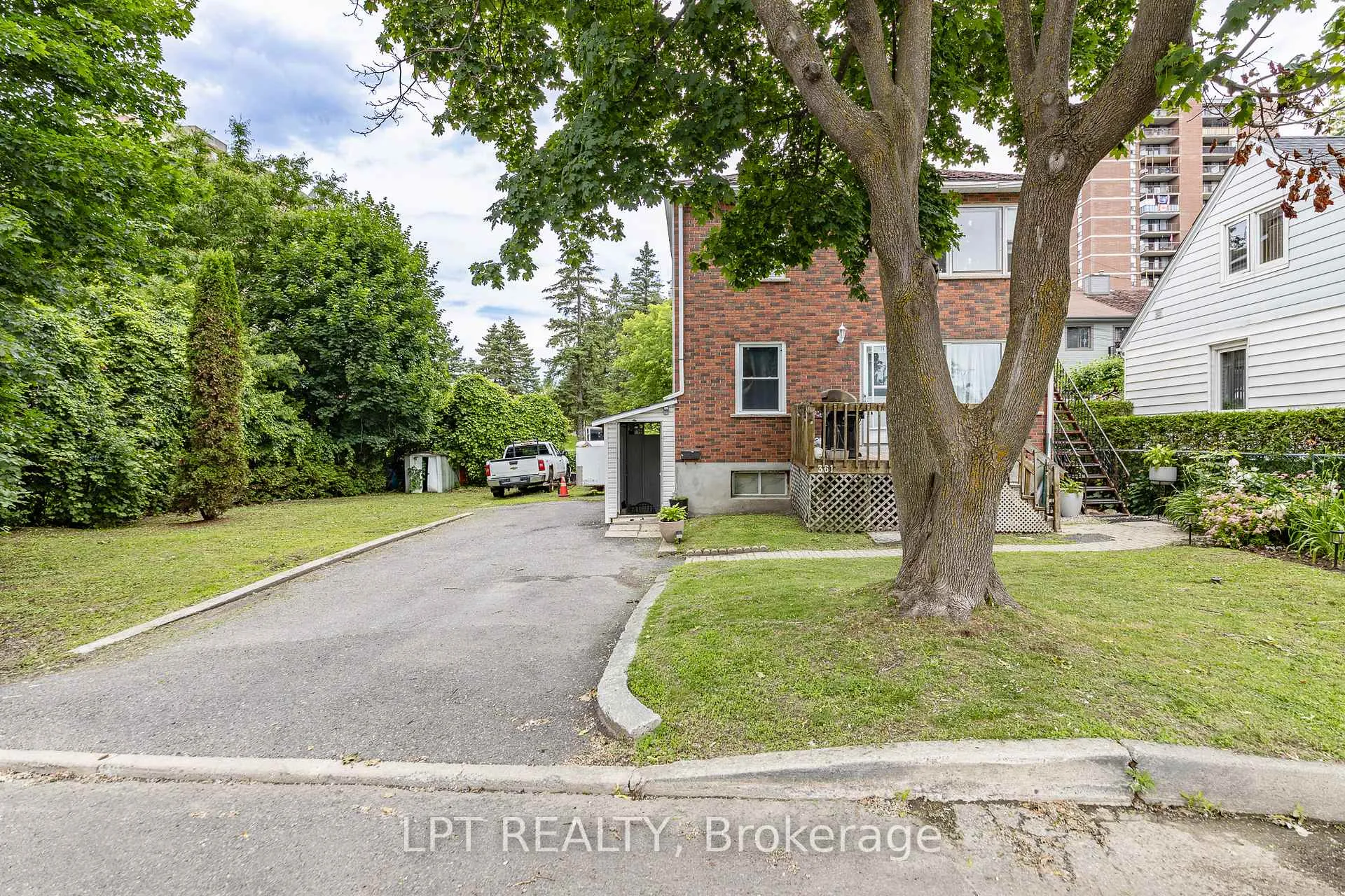 Photo 3 of 361 Iberville Street, Ottawa, Vanier — HOMEH