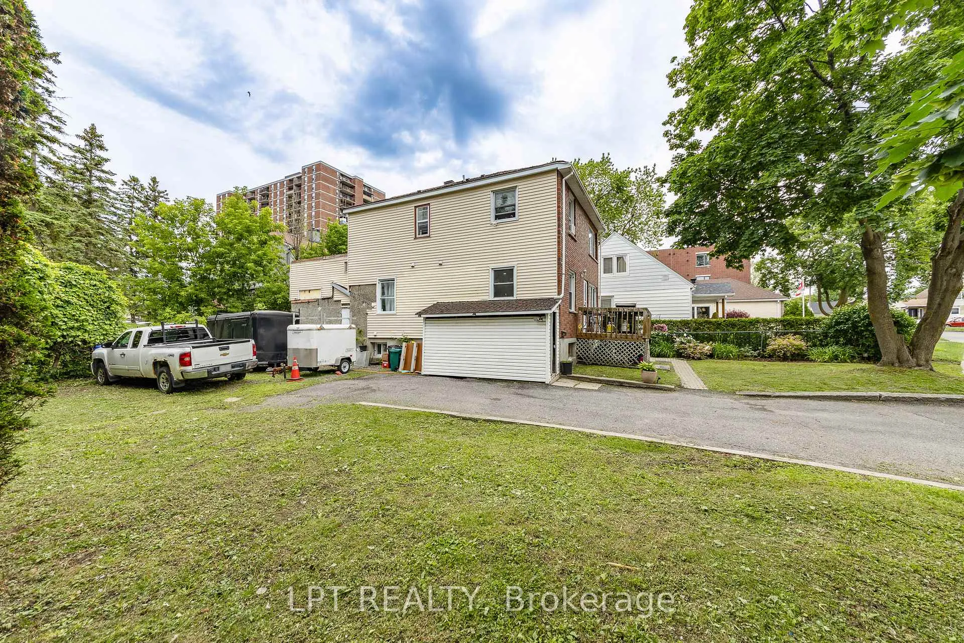 Photo 4 of 361 Iberville Street, Ottawa, Vanier — HOMEH