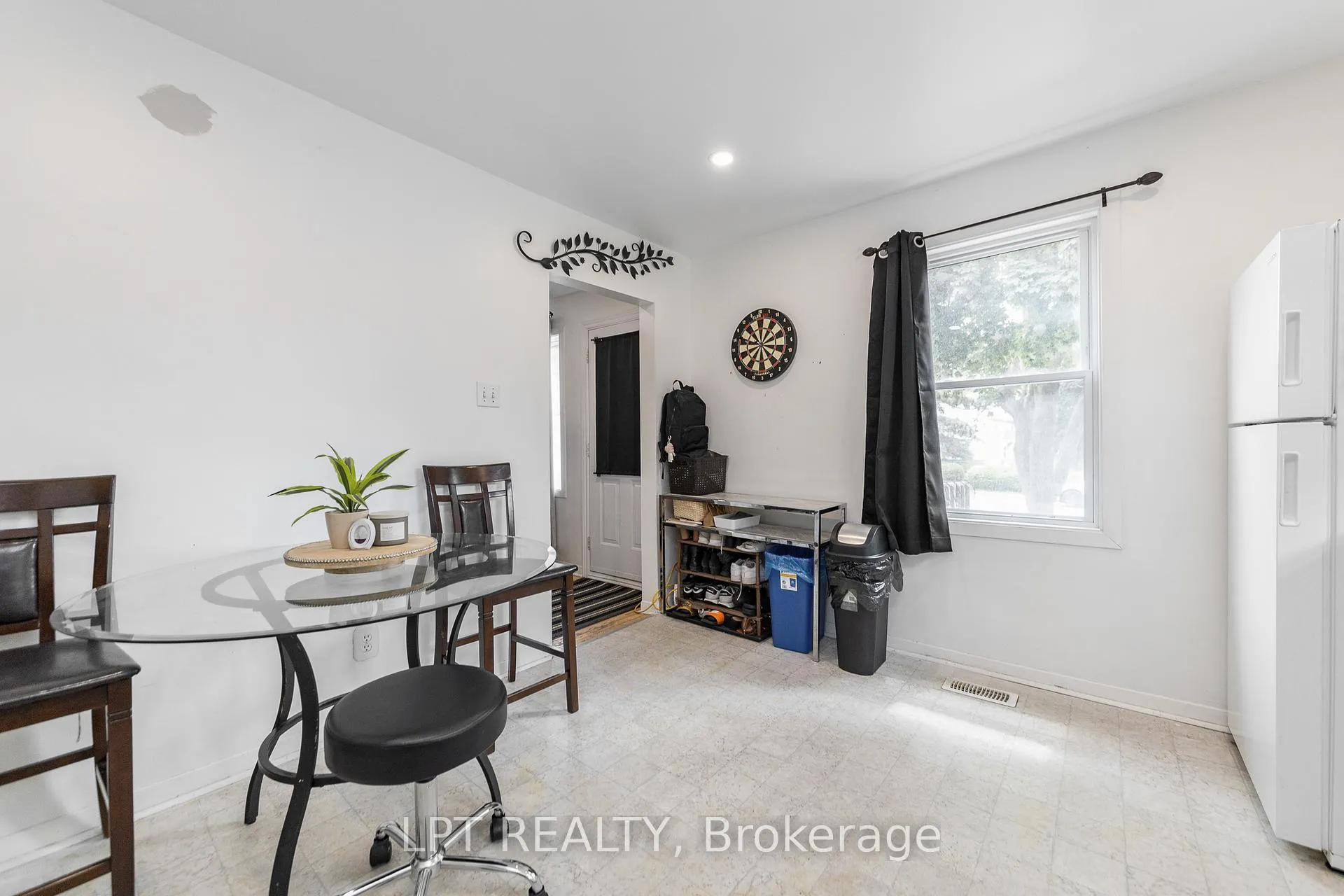 Photo 8 of 361 Iberville Street, Ottawa, Vanier — HOMEH