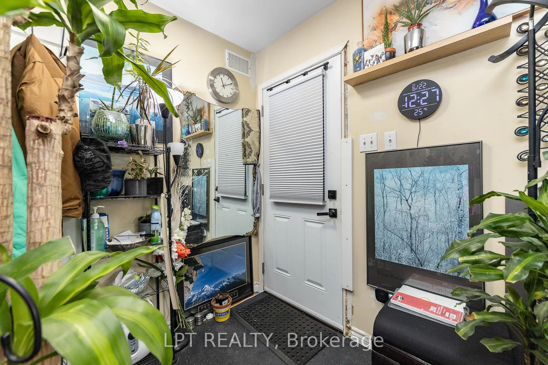 Photo 24 of 361 Iberville Street, Ottawa, Vanier — HOMEH