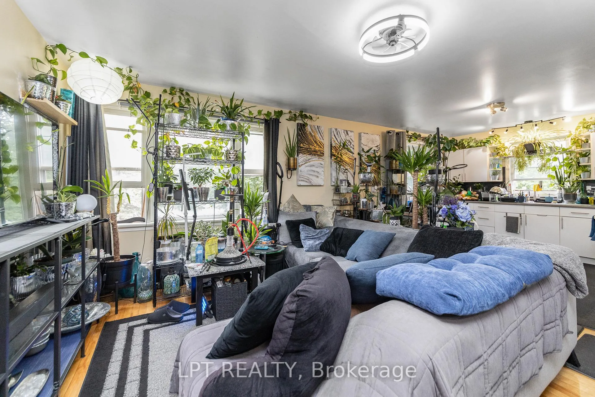 Photo 25 of 361 Iberville Street, Ottawa, Vanier — HOMEH