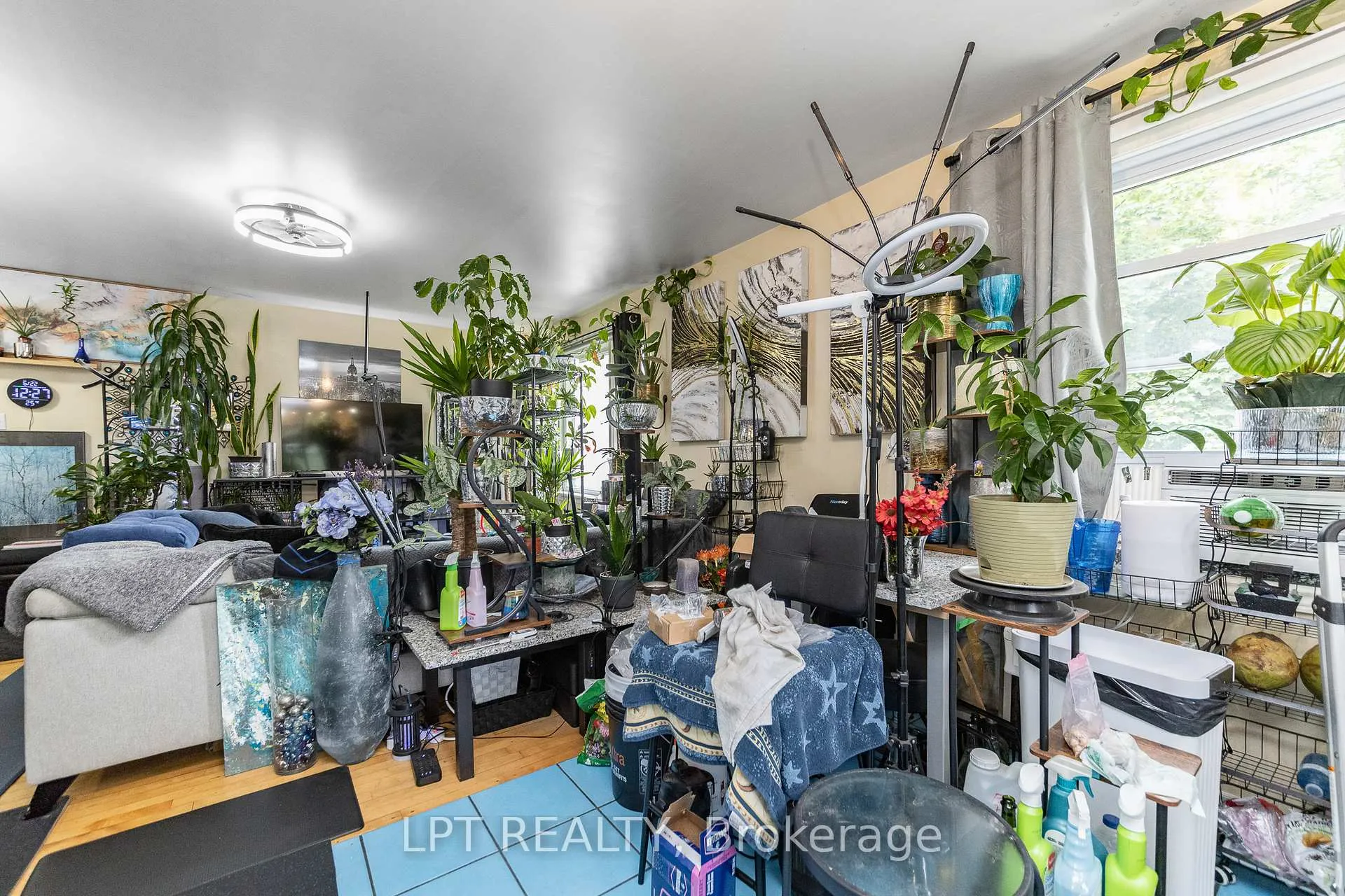 Photo 28 of 361 Iberville Street, Ottawa, Vanier — HOMEH
