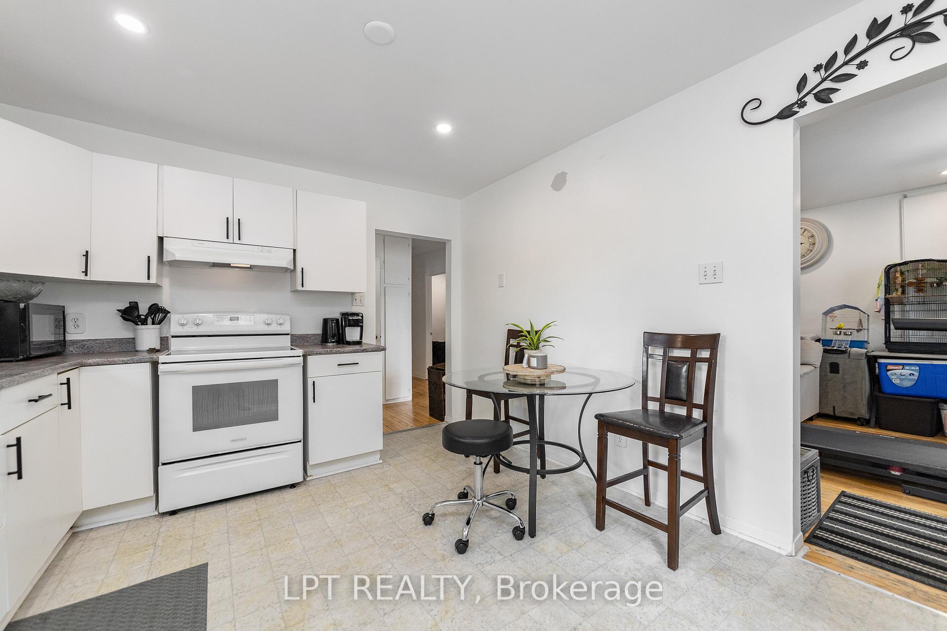 Photo 11 of 361 Iberville Street, Ottawa, Vanier — HOMEH