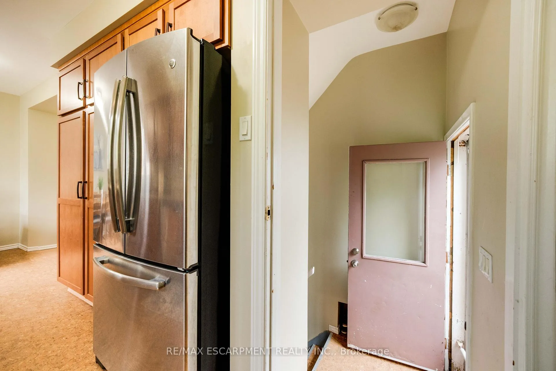 Photo 18 of 69 Tollgate Road, Brantford — HOMEH