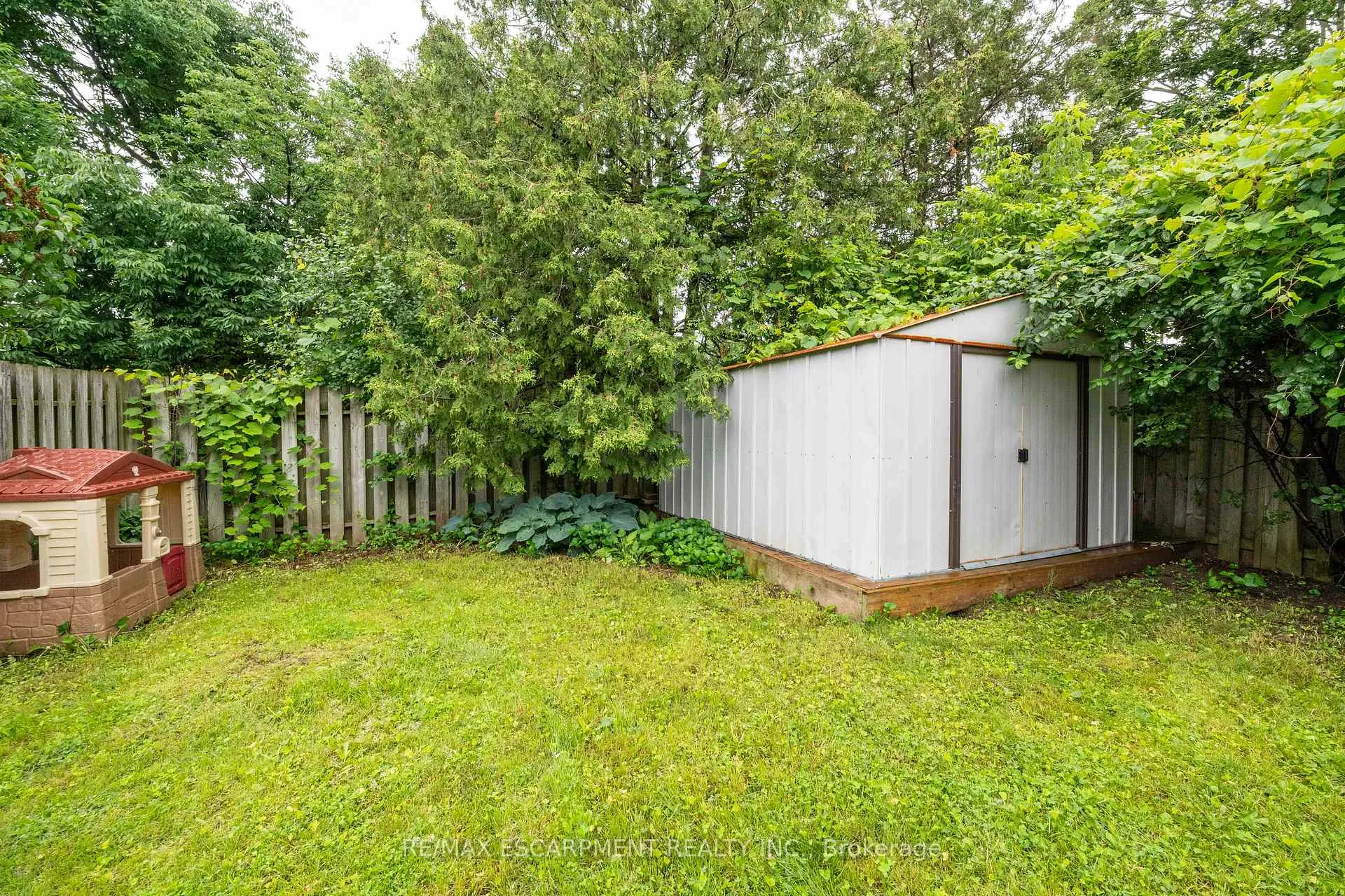Photo 25 of 69 Tollgate Road, Brantford — HOMEH