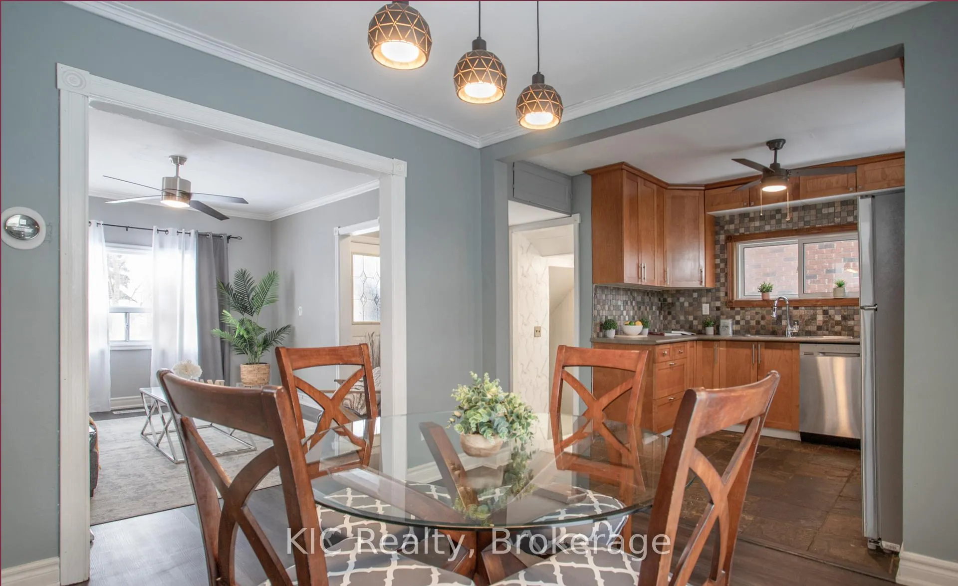 Photo 9 of 200 Oshawa Boulevard N, Oshawa, O'Neill — HOMEH
