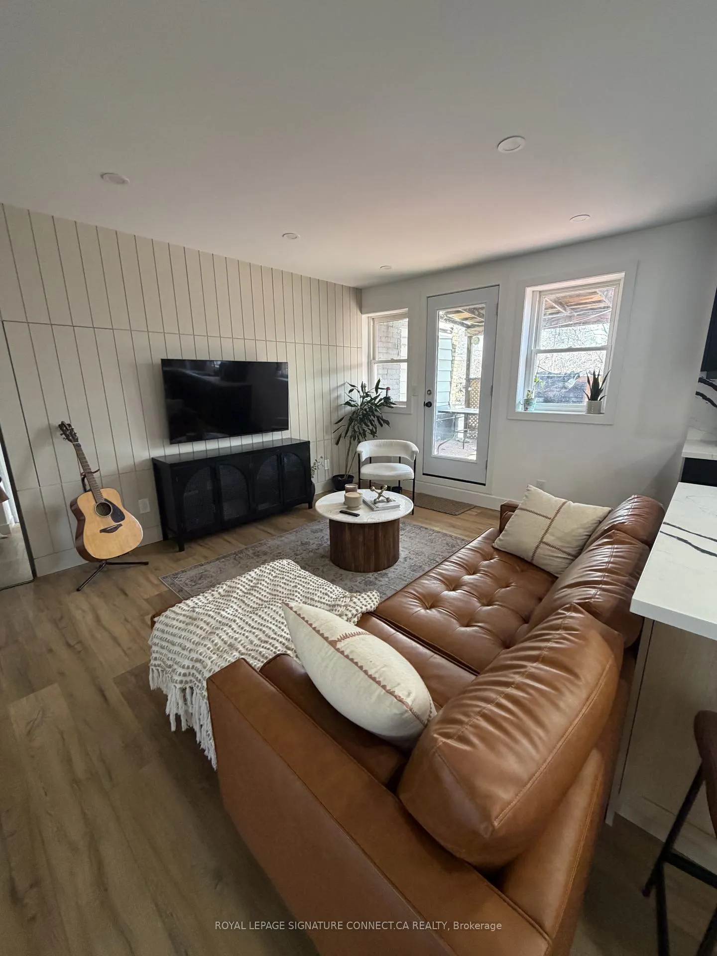 Front of Unit Upper, 1167 Woodbine Avenue