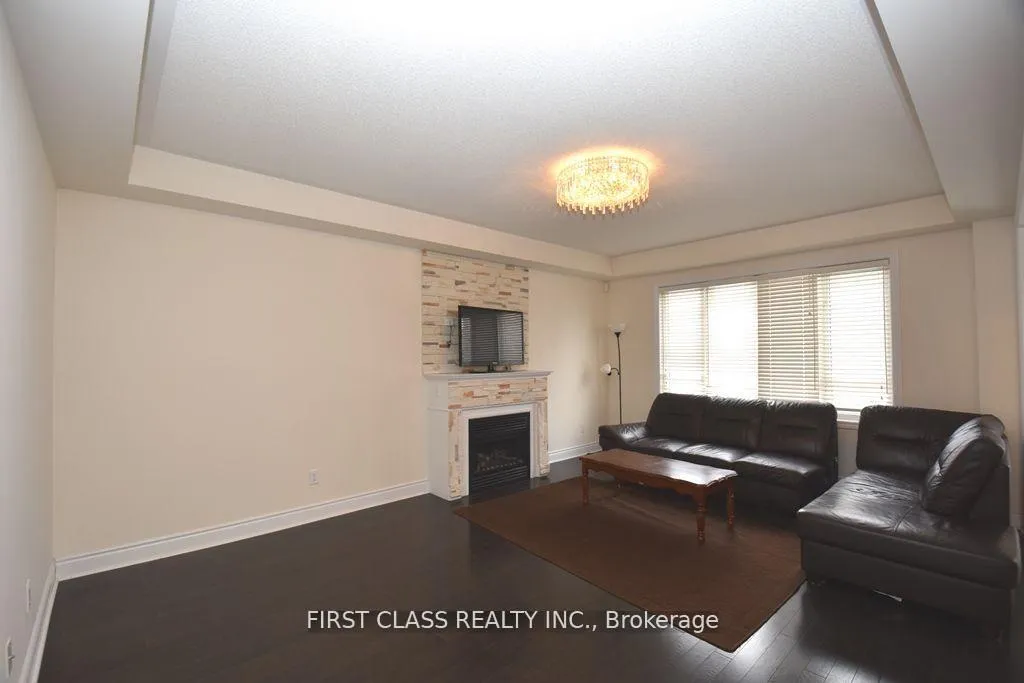 Photo 7 of 1019 Wilbur Pipher Circle, Newmarket, Stonehaven-Wyndham — HOMEH