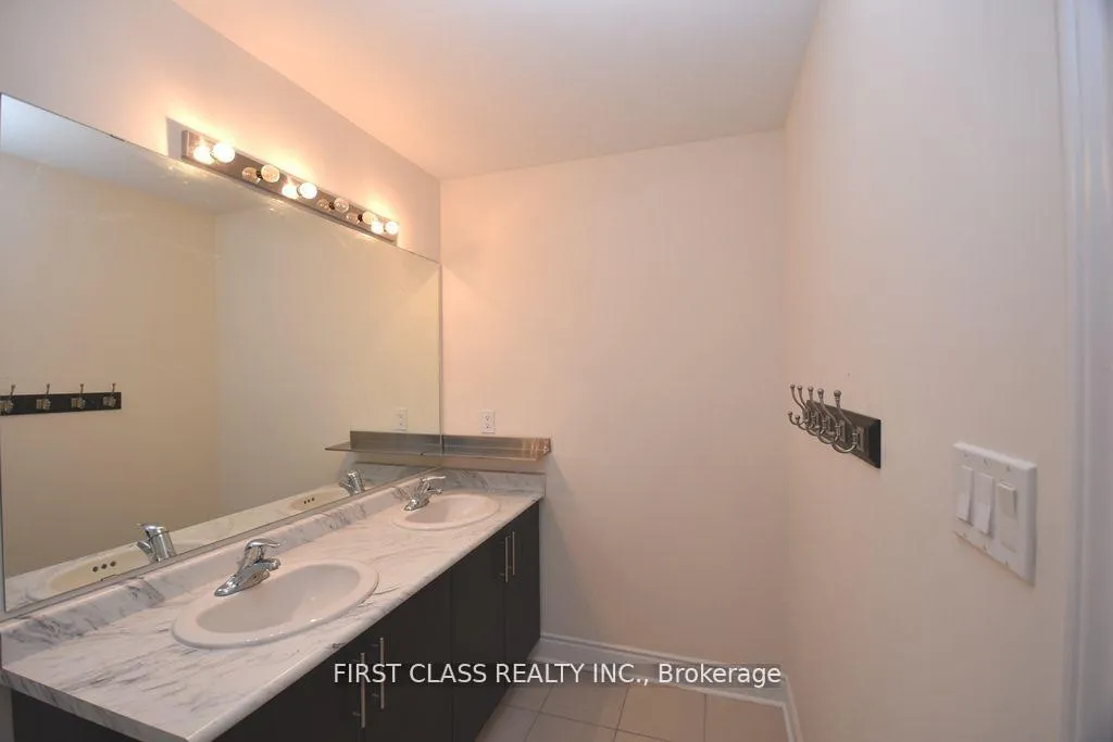 Photo 20 of 1019 Wilbur Pipher Circle, Newmarket, Stonehaven-Wyndham — HOMEH