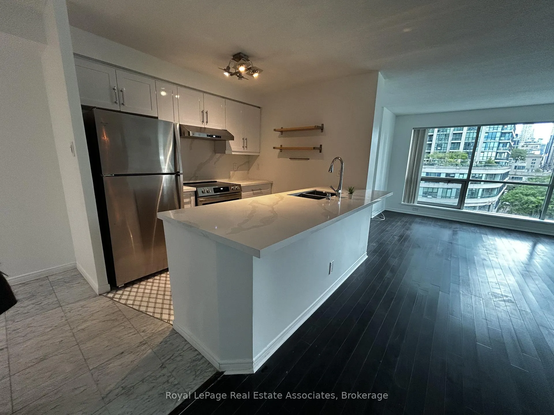 Photo 2 of Unit 507, 10 Yonge Street, Toronto, Waterfront Communities — HOMEH