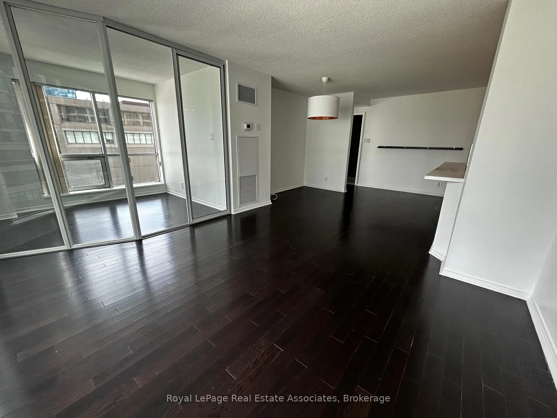 Photo 9 of Unit 507, 10 Yonge Street, Toronto, Waterfront Communities — HOMEH