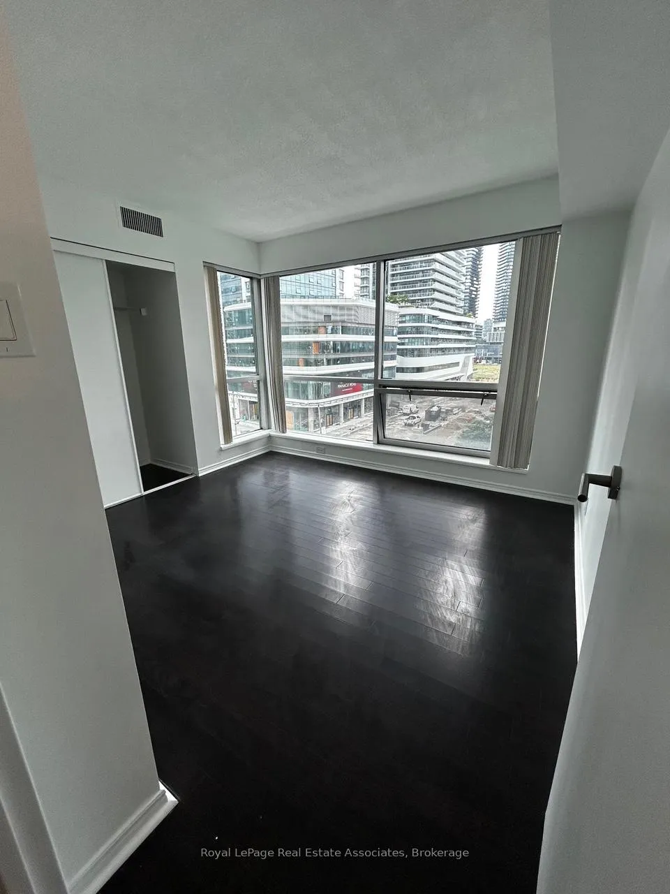 Photo 12 of Unit 507, 10 Yonge Street, Toronto, Waterfront Communities — HOMEH