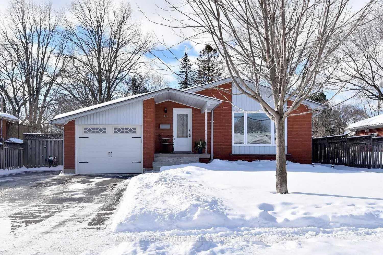 Photo 1 of 314 Bevan Drive, Burlington, Appleby — HOMEH