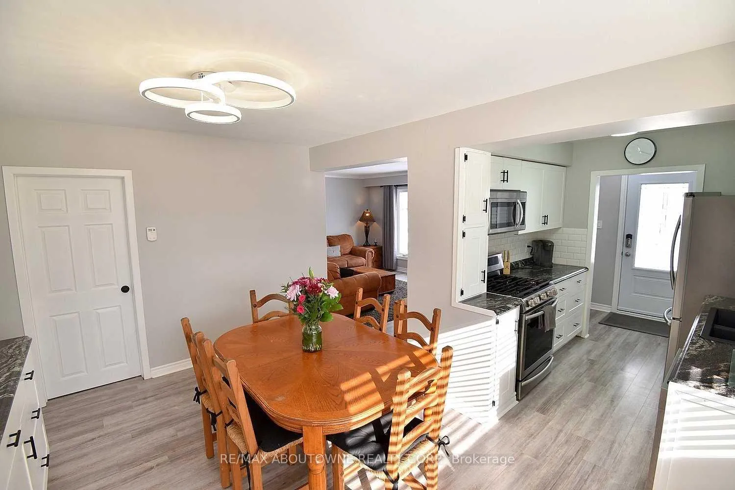 Photo 15 of 314 Bevan Drive, Burlington, Appleby — HOMEH