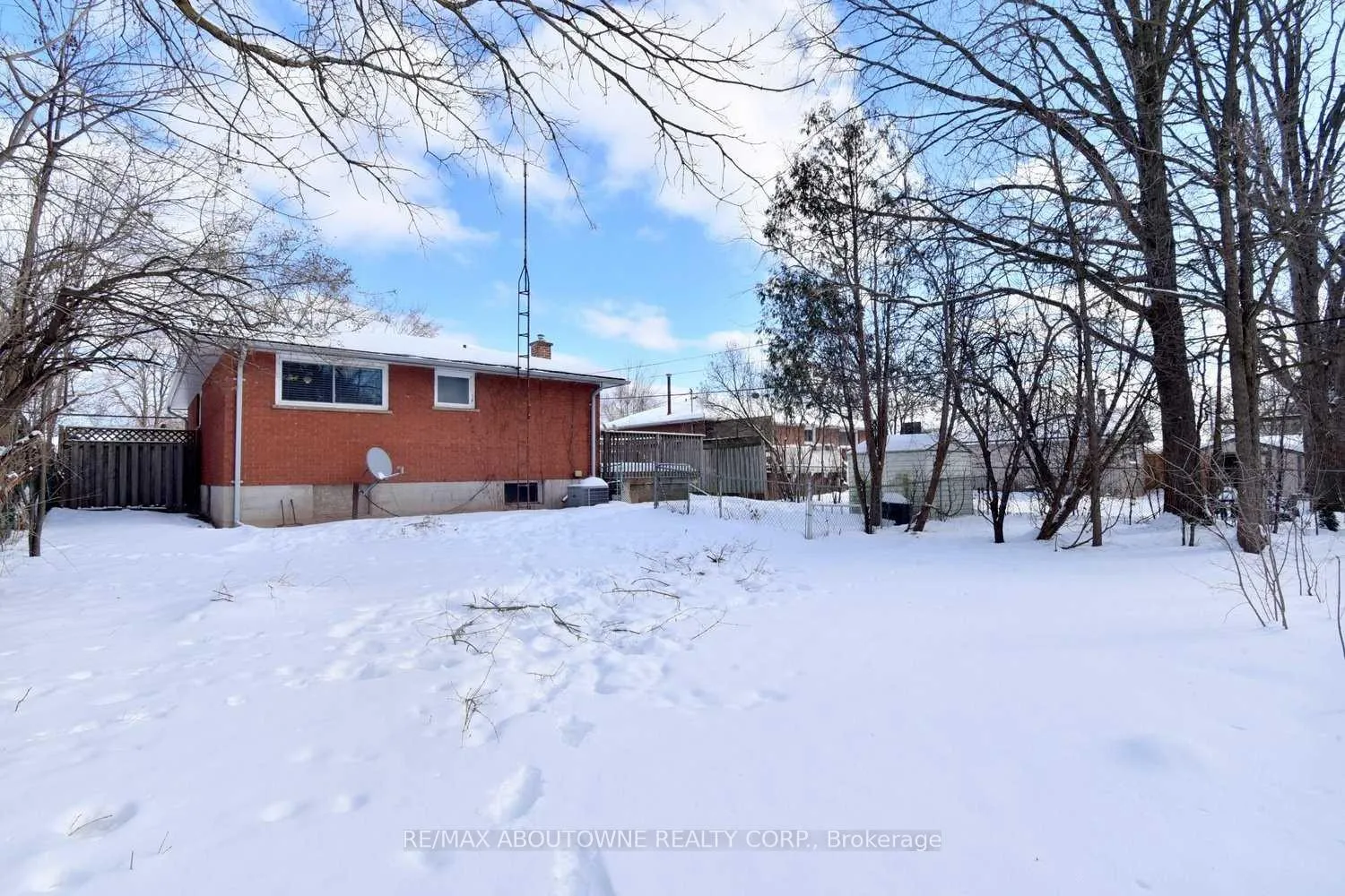 Photo 30 of 314 Bevan Drive, Burlington, Appleby — HOMEH
