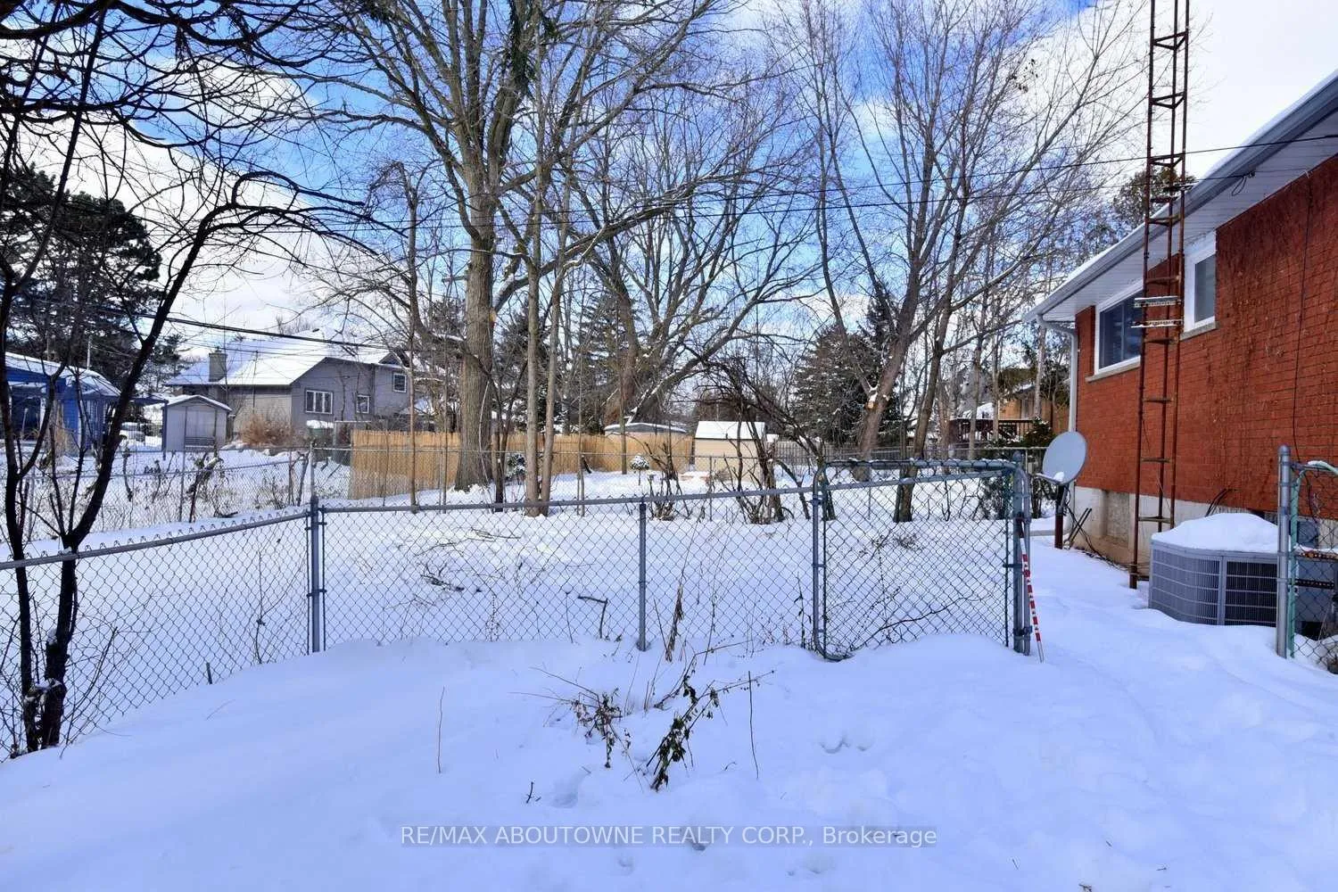 Photo 32 of 314 Bevan Drive, Burlington, Appleby — HOMEH