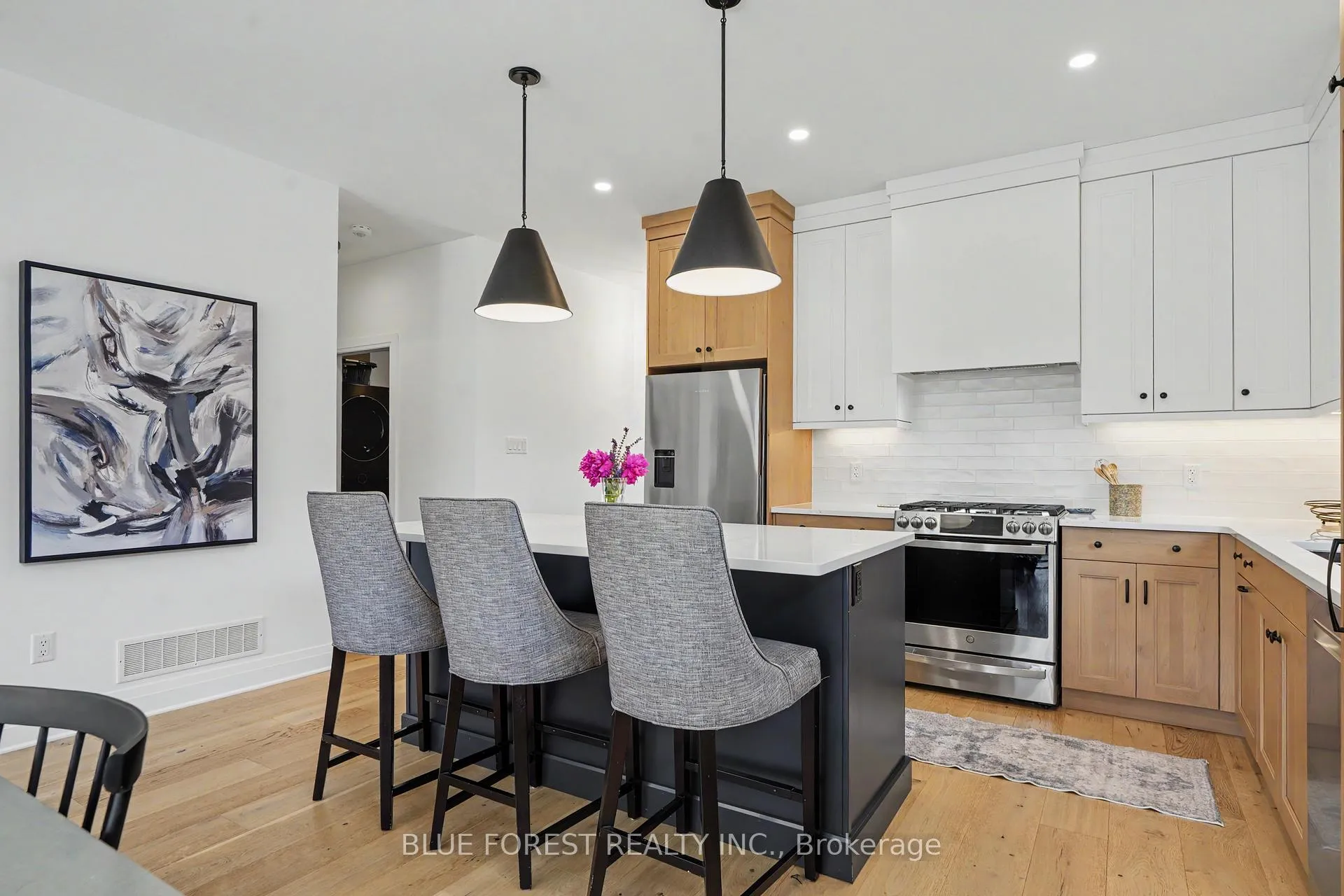 Photo 10 of 112 Sandcastle Key, Central Elgin, Port Stanley — HOMEH