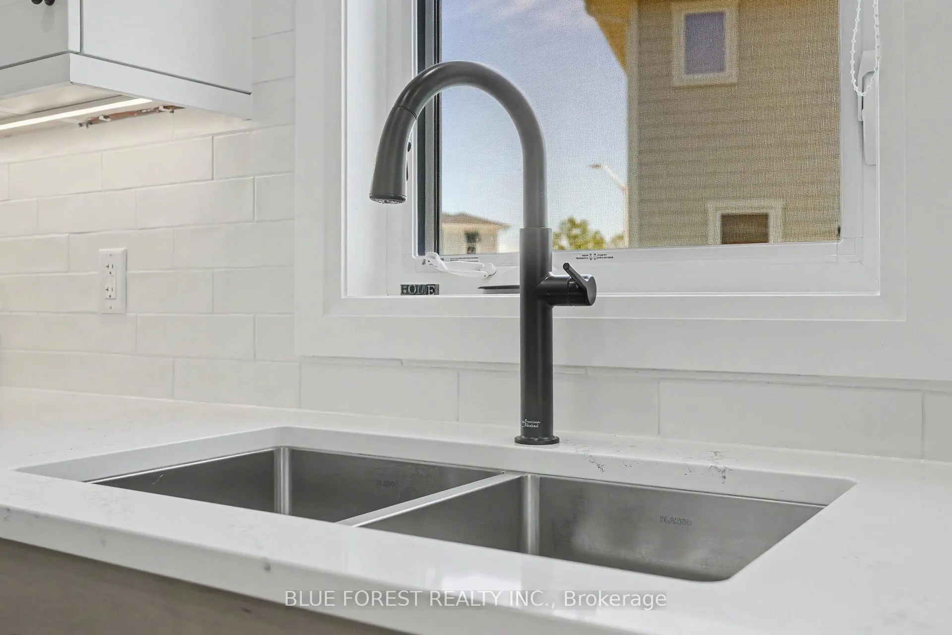 Photo 14 of 112 Sandcastle Key, Central Elgin, Port Stanley — HOMEH