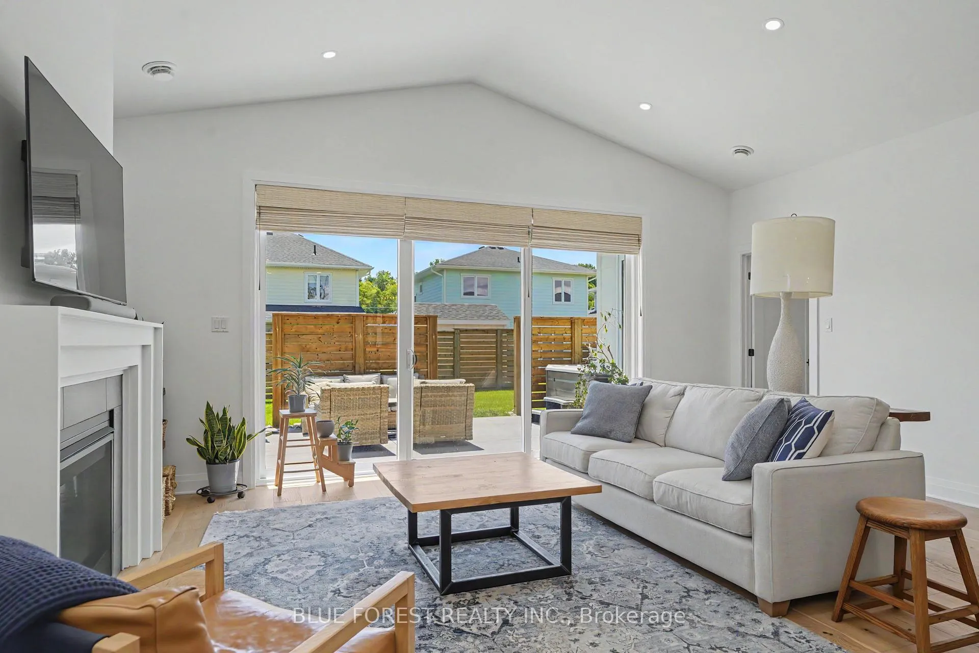 Photo 19 of 112 Sandcastle Key, Central Elgin, Port Stanley — HOMEH