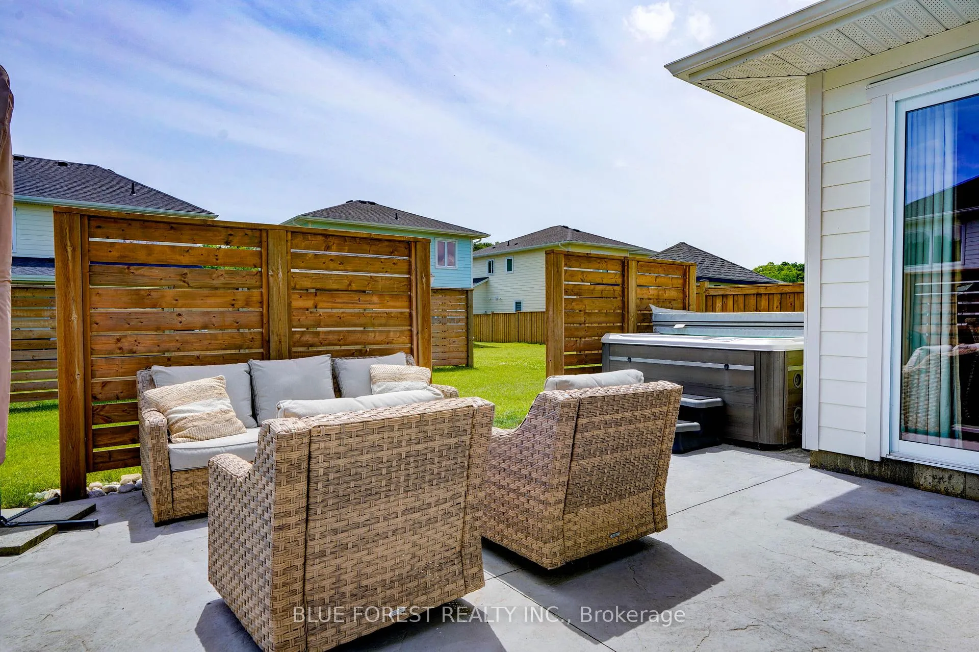 Photo 37 of 112 Sandcastle Key, Central Elgin, Port Stanley — HOMEH