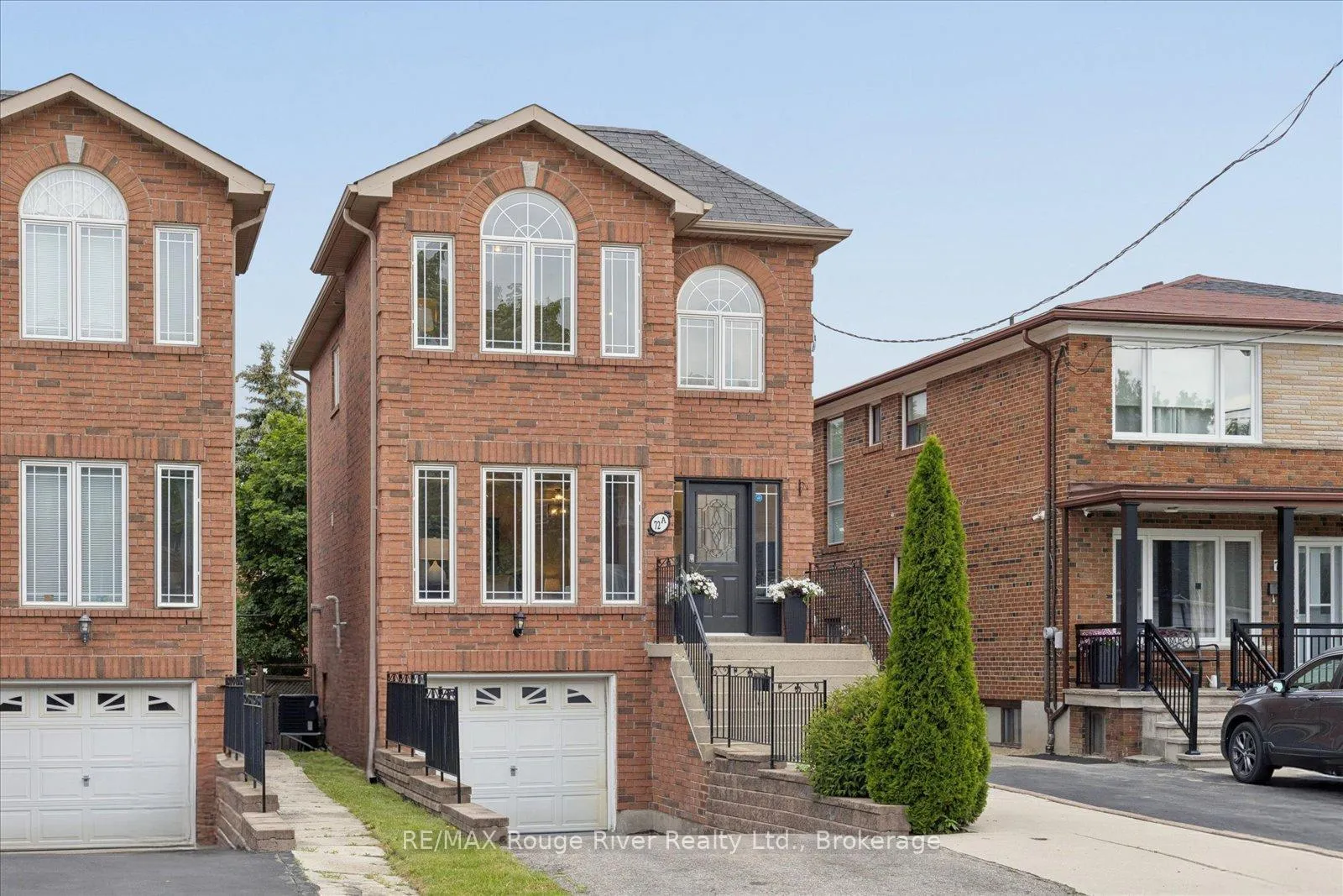 Photo 3 of 72a Laurel Avenue, Scarborough, Kennedy Park — HOMEH