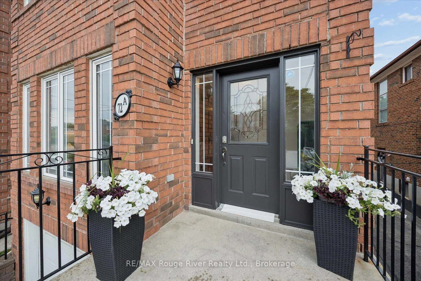 Photo 4 of 72a Laurel Avenue, Scarborough, Kennedy Park — HOMEH