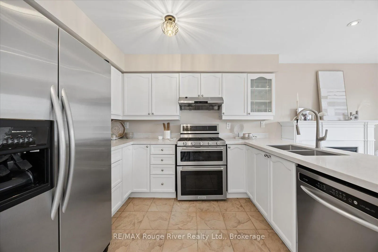 Photo 14 of 72a Laurel Avenue, Scarborough, Kennedy Park — HOMEH