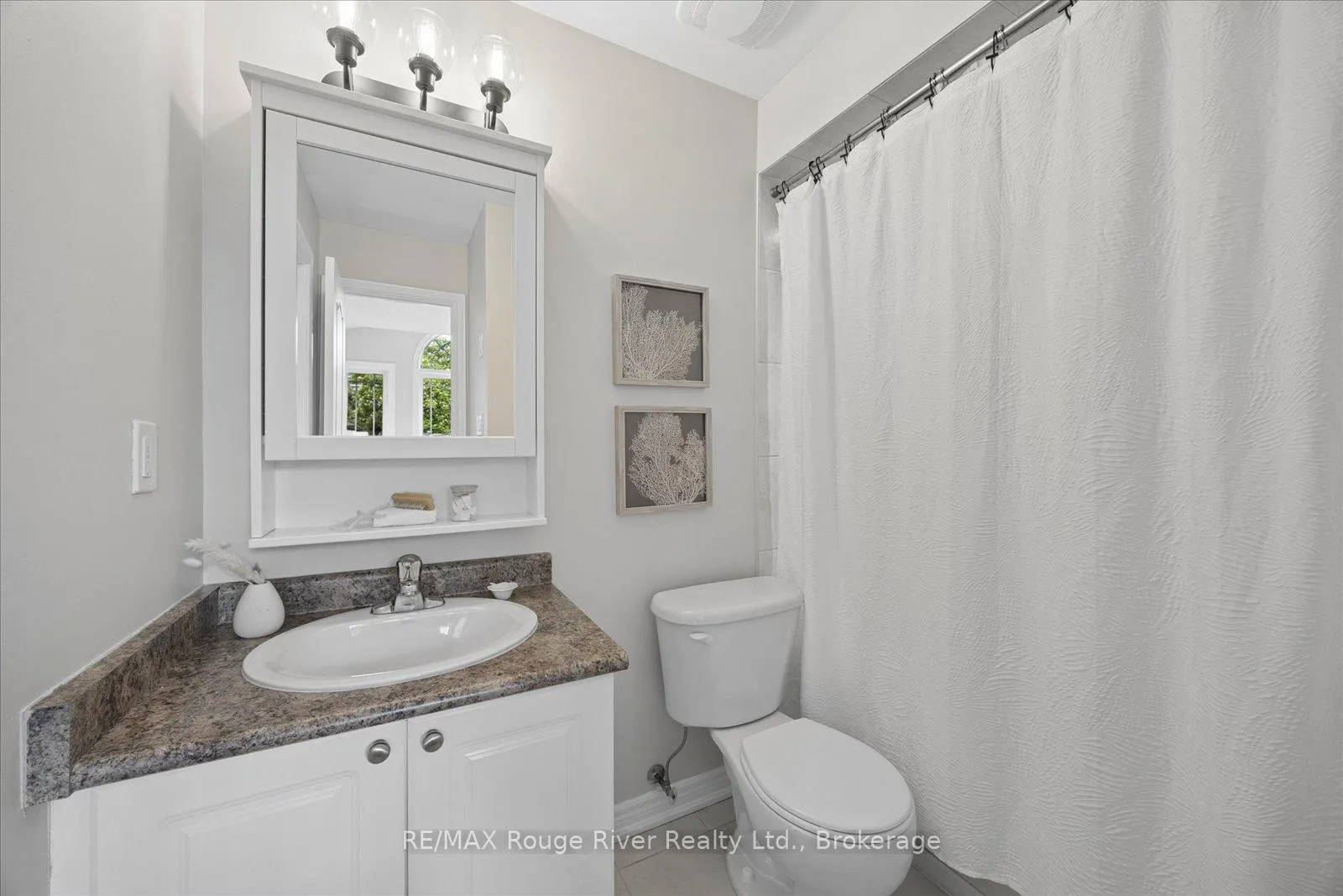 Photo 25 of 72a Laurel Avenue, Scarborough, Kennedy Park — HOMEH