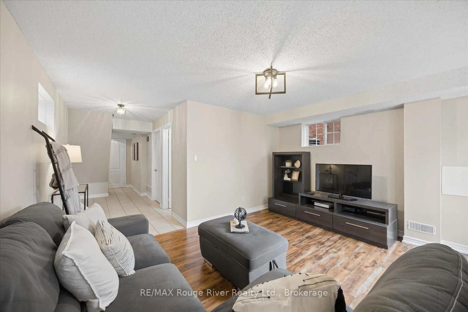 Photo 35 of 72a Laurel Avenue, Scarborough, Kennedy Park — HOMEH