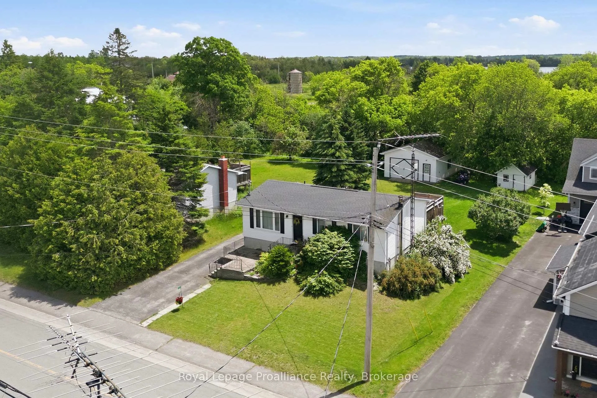 Photo 45 of 429 County Rd 19, Prince Edward County, Ameliasburg Ward — HOMEH