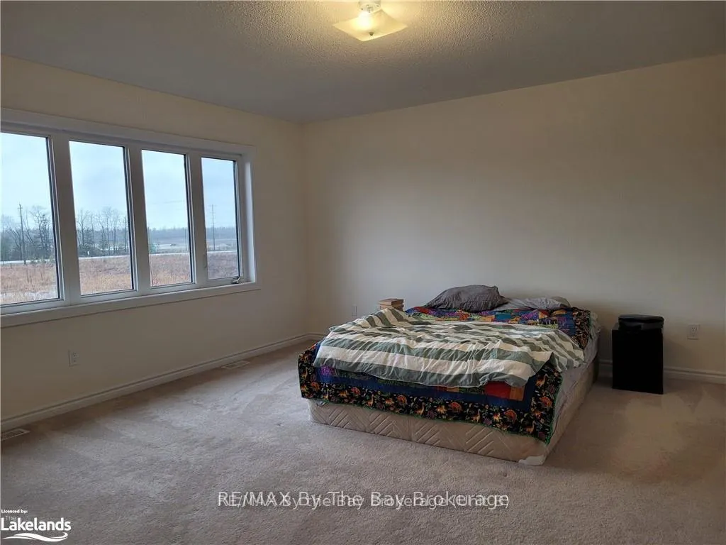 Photo 14 of 3 Bianca Crescent, Wasaga Beach — HOMEH