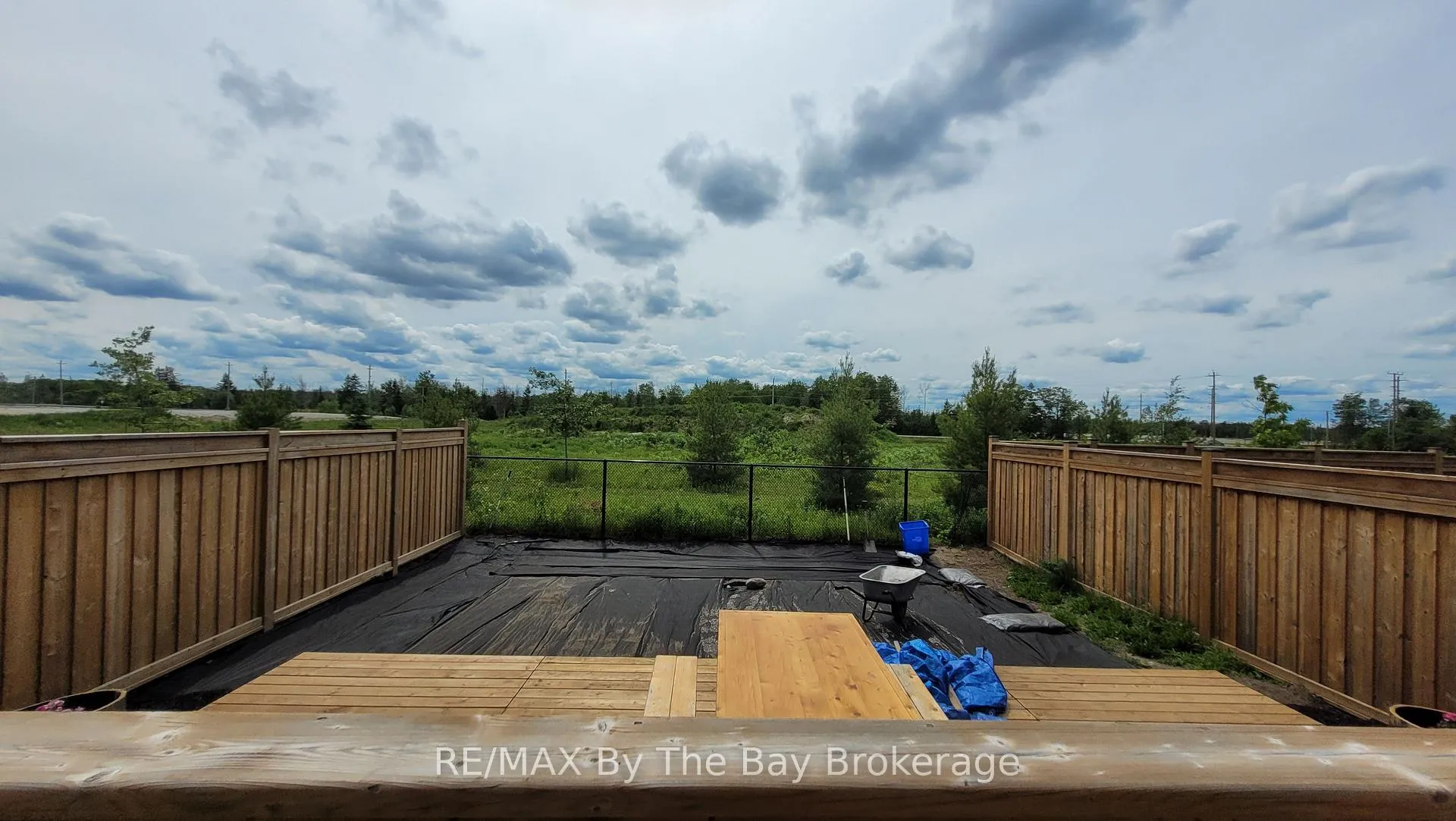 Photo 19 of 3 Bianca Crescent, Wasaga Beach — HOMEH