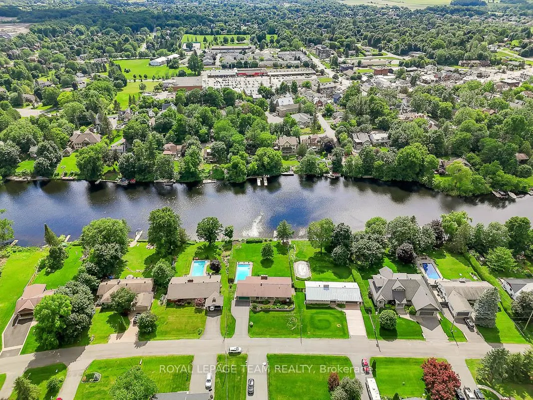 Photo 2 of 5576 South River Drive, Ottawa, Manotick Long Island & Nicholls Island — HOMEH