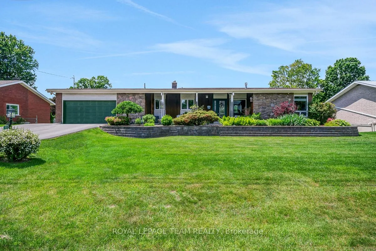 Photo 3 of 5576 South River Drive, Ottawa, Manotick Long Island & Nicholls Island — HOMEH