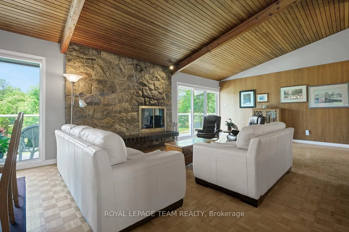 Photo 10 of 5576 South River Drive, Ottawa, Manotick Long Island & Nicholls Island — HOMEH
