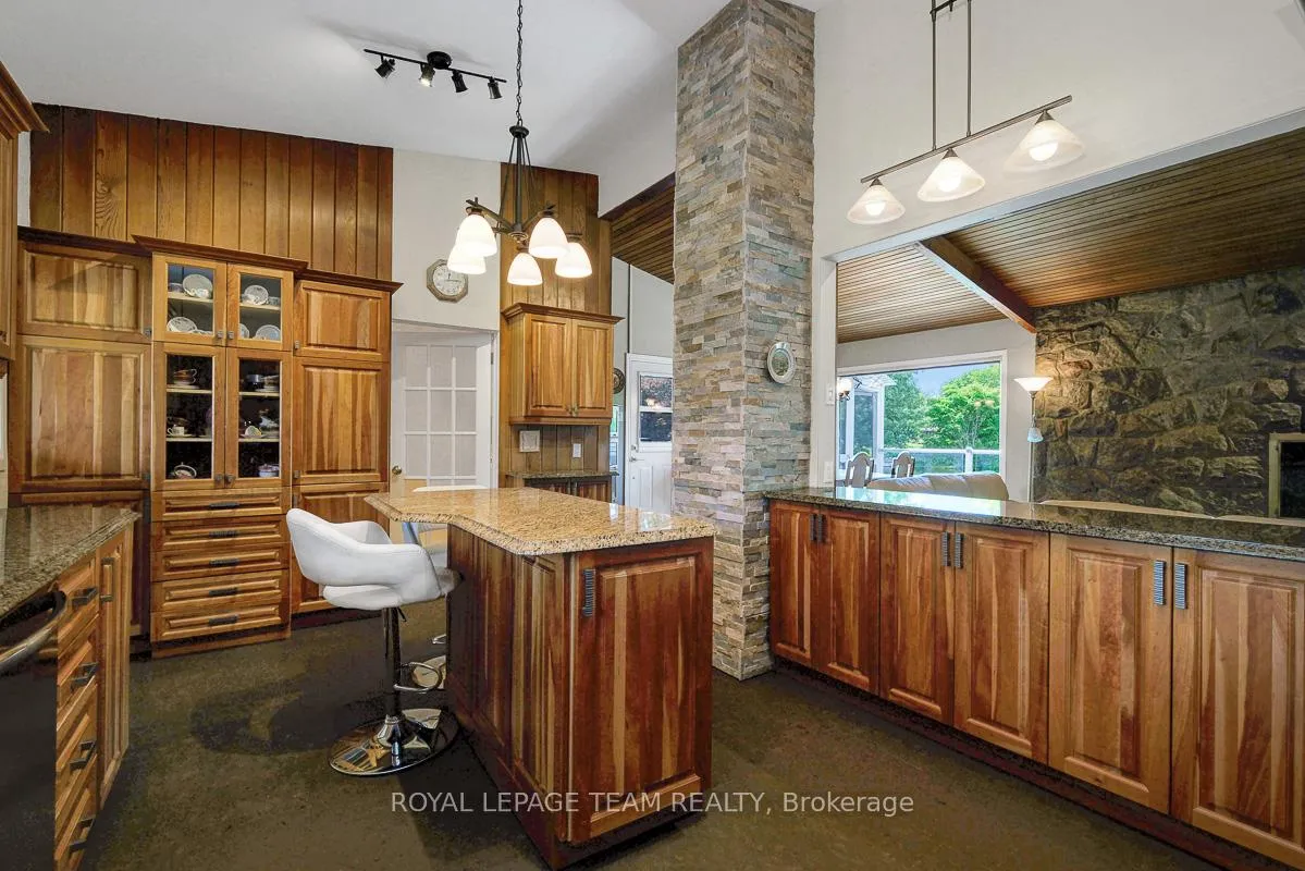 Photo 18 of 5576 South River Drive, Ottawa, Manotick Long Island & Nicholls Island — HOMEH