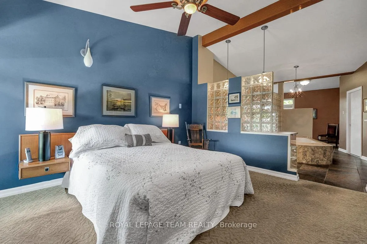 Photo 24 of 5576 South River Drive, Ottawa, Manotick Long Island & Nicholls Island — HOMEH
