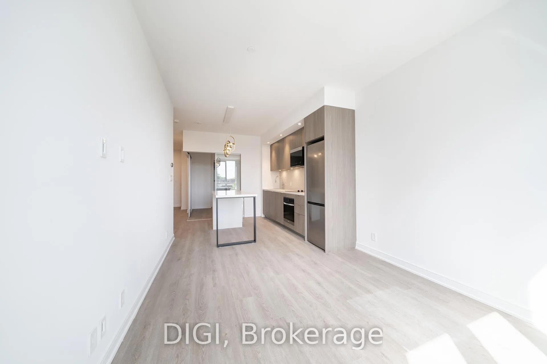 Photo 4 of Unit W322, 485 Perth Avenue, Toronto, Weston-Pellam Park — HOMEH